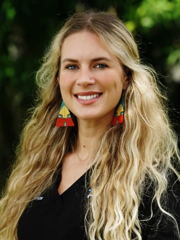 Deanna Staton | The Rose House